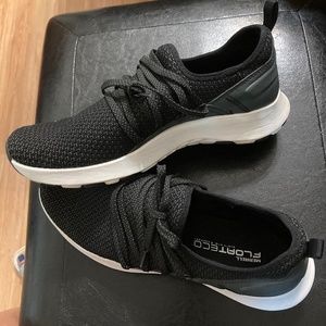 Merrell athletic sneakers q